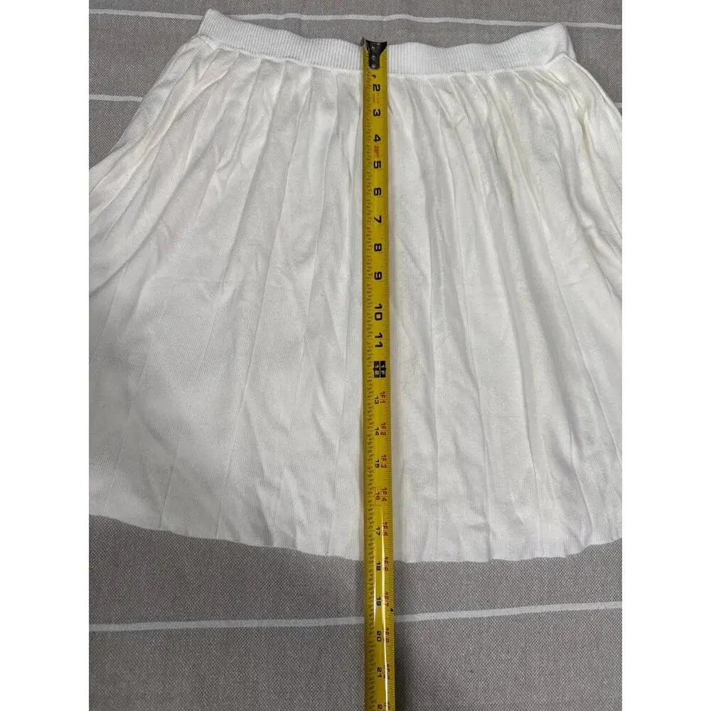 FISOEW White Polo Shirt and Pleated Skirt Set - Picture 5 of 8
